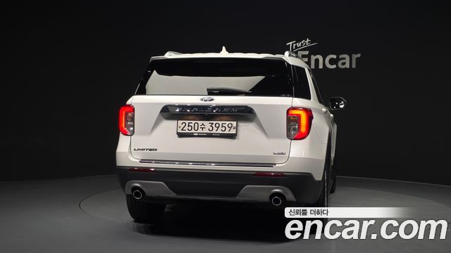 Ford Explorer 6-го поколения 2.3 LimIted 4WD - фото 3