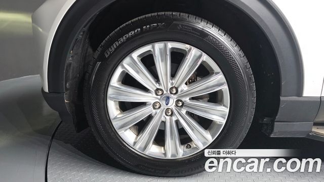 Ford Explorer 6-го поколения 2.3 LimIted 4WD - фото 4