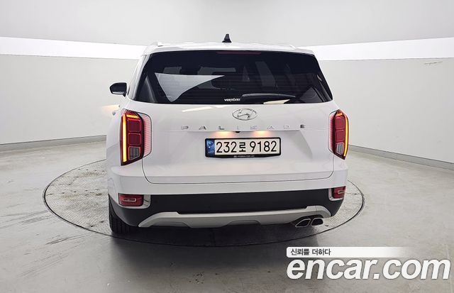 Hyundai Palisade Diesel 2.2 2WD Exclusive - фото 1