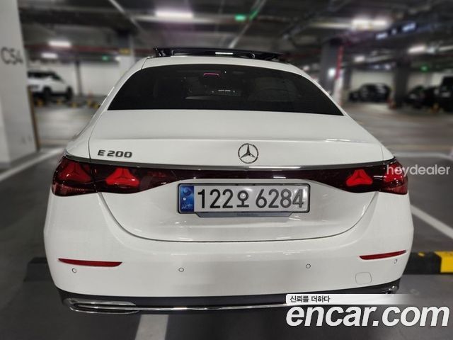 Mercedes-Benz E-Class W214 E200 Avantgarde - фото 3