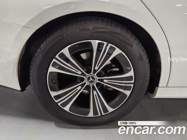 Mercedes-Benz E-Class W214 E200 Avantgarde - фото 4