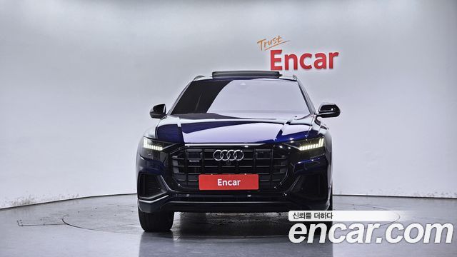 Audi Q8 55 TFSI Quattro Premium - фото 2