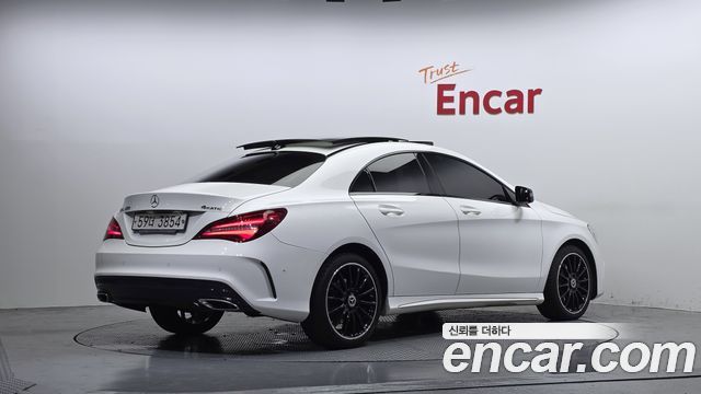 Mercedes-Benz CLA-Class C117 CLA250 4MATIC AMG Line - фото 1