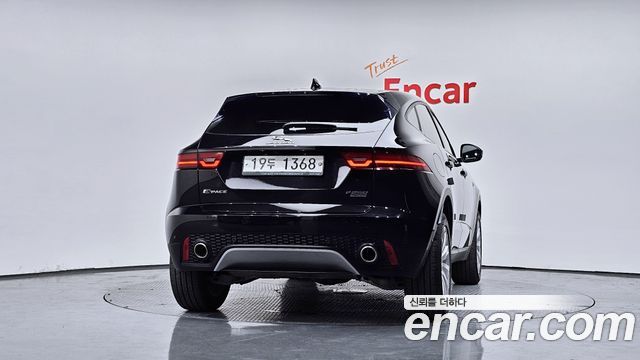 Jaguar E-PACE P250 SE - фото 3