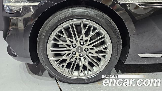 Genesis G90 3.8 AWD Premium Luxury - фото 4