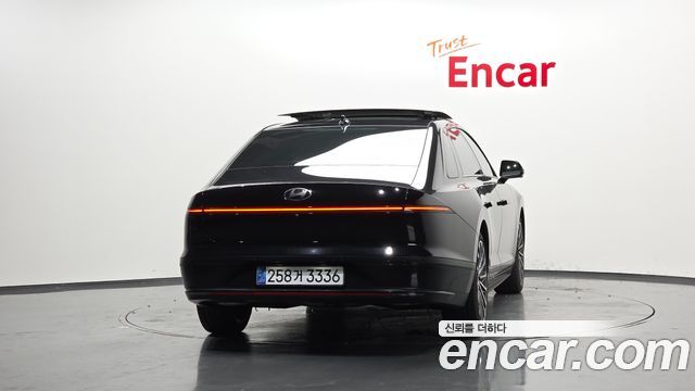 Hyundai Grandeur GN7, гибрид Calligraphy - фото 3