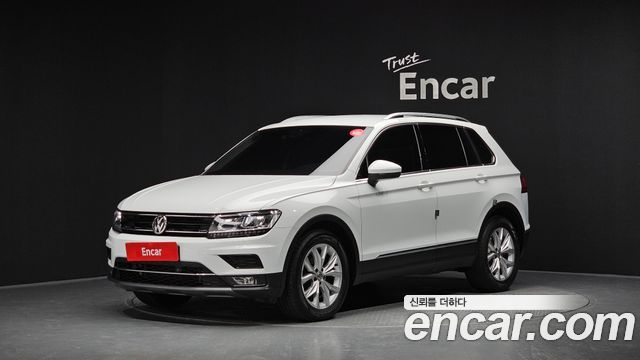 Volkswagen Tiguan 2-го поколения 2.0 TDI Premium - фото 0