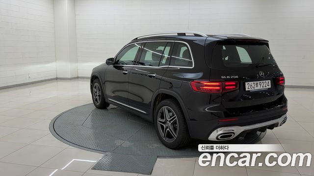 Mercedes-Benz GLB-Class X247 GLB250 4MATIC - фото 2