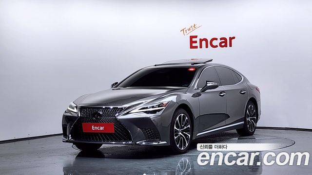 Lexus LS 5-го поколения 3.5 Luxury AWD - фото 0
