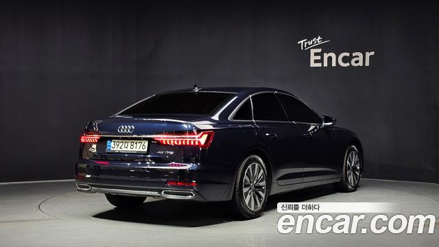 Audi A6 C8 45 TFSI - фото 1