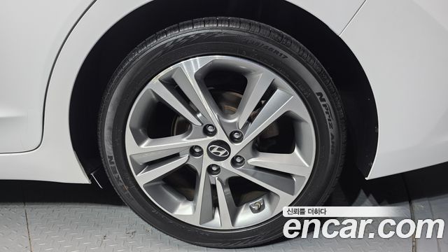 Hyundai Avante AD 1.6 GDI Value Plus - фото 4