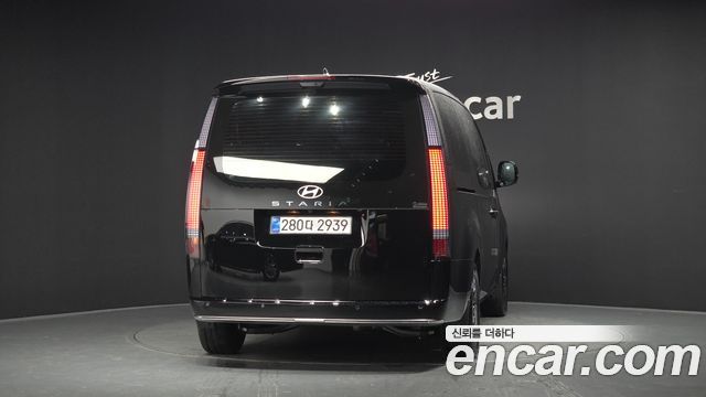 Hyundai Staria Новый HEV 1.6T Lounge 9-Seater Inspiration - фото 3