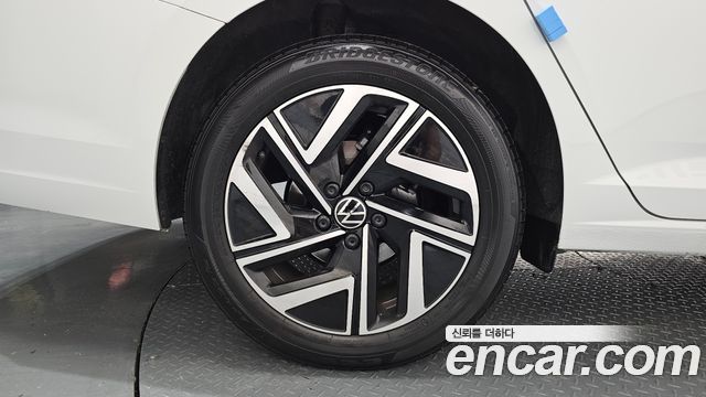 Volkswagen Jetta 7-го поколения 1.5 TSI Prestige - фото 4