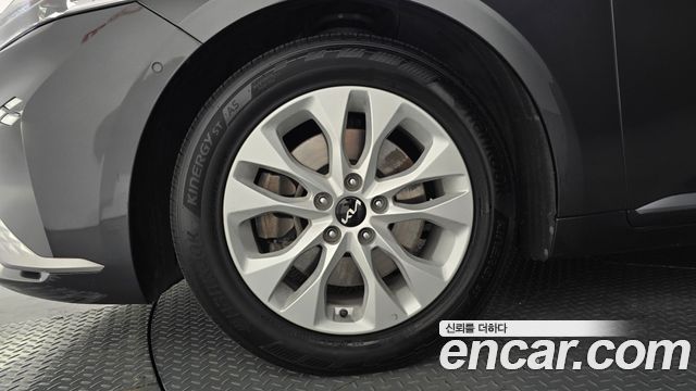 Kia K8 2.5 Gasoline 2WD Noblesse - фото 4