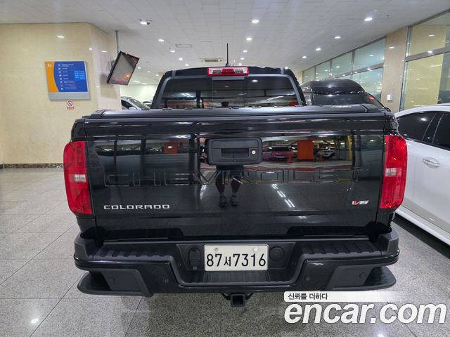 Chevrolet (GM Daewoo) Colorado 3.6 Z71-X Midnight 4WD - фото 3