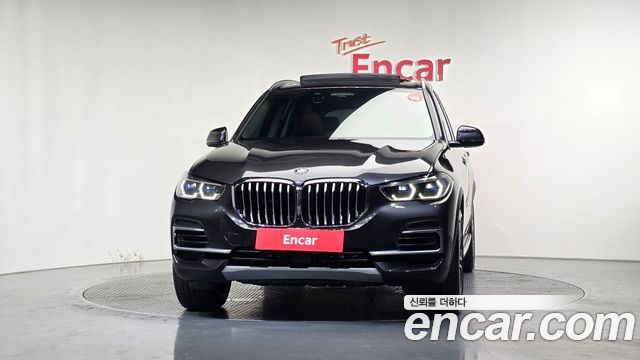 BMW X5 G05 xDrive 40i xLine - фото 2