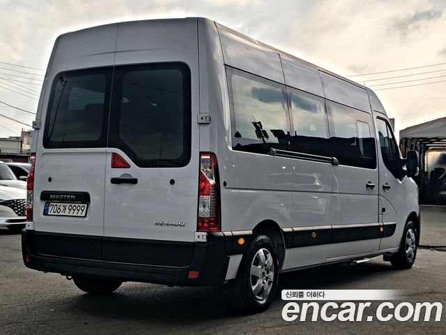 Renault Samsung Master 2.3 15-Seater - фото 2