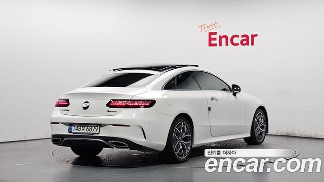 Mercedes-Benz E-Class W213 E300d 4MATIC Coupe - фото 0