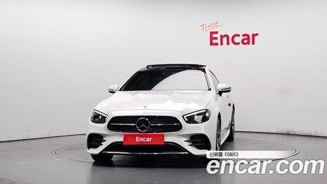 Mercedes-Benz E-Class W213 E300d 4MATIC Coupe - фото 1