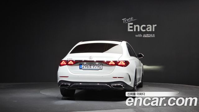 Mercedes-Benz E-Class W214 E200 AMG Line - фото 2