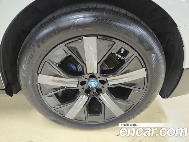 BMW iX xDrive50 Sport Special Edition - фото 2