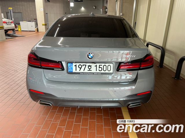 BMW 5-Series G30 520i M Sport - фото 3