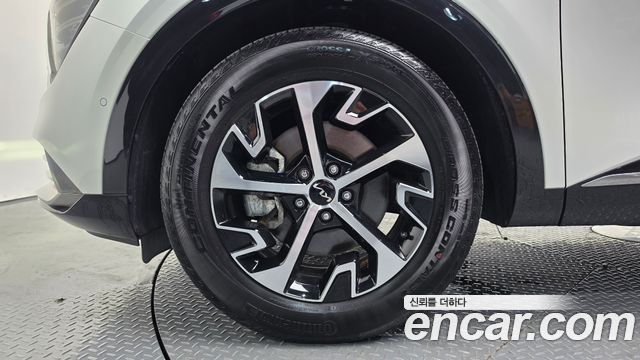 Kia Sportage 5-го поколения, гибрид Signature 4WD - фото 4