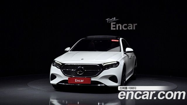 Mercedes-Benz E-Class W214 E200 Avantgarde - фото 1