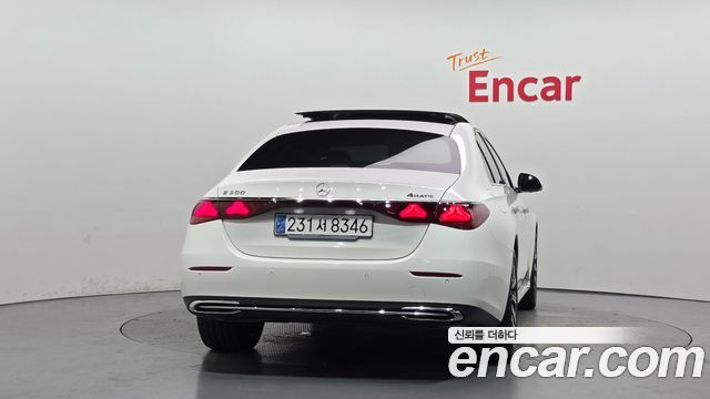 Mercedes-Benz E-Class W214 E300 4MATIC Exclusive - фото 3