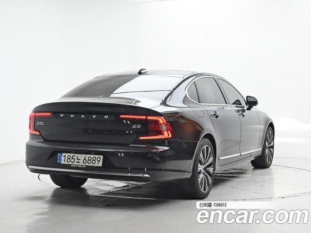 Volvo S90 B5 Ultimate Bright - фото 1