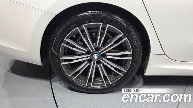 BMW 3-Series G20 320i M Sport - фото 4