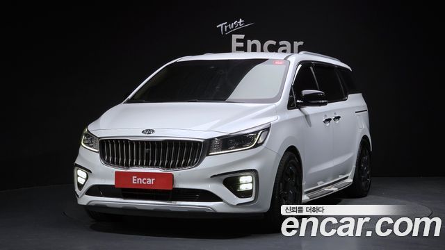 Kia Carnival Новый 9-Seater Noblesse Special - фото 0
