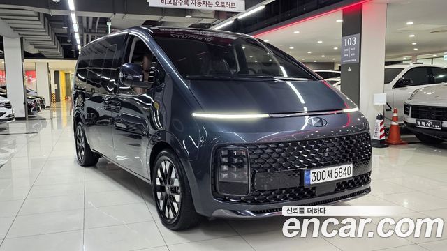 Hyundai Staria 4WD Lounge 9-Seater Inspiration - фото 0