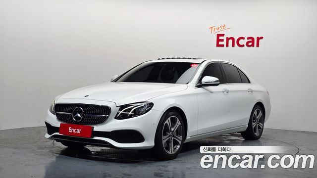Mercedes-Benz E-Class W213 E300 Avantgarde - фото 0