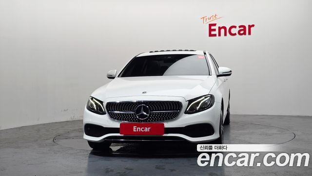Mercedes-Benz E-Class W213 E300 Avantgarde - фото 2