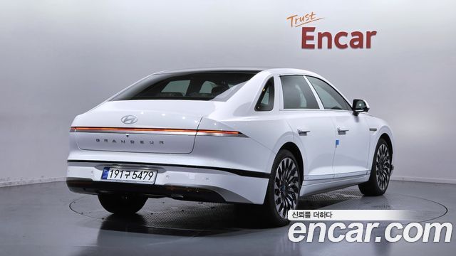 Hyundai Grandeur Новый GN7 2.5 Gasoline 2WD Caligraphy - фото 1