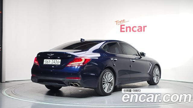 Genesis G70 2.2D Elite - фото 1