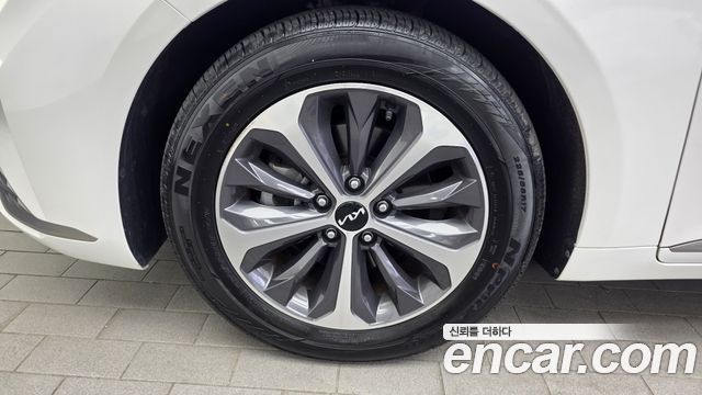 Kia K8 гибрид Noblesse - фото 4