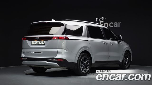 Kia Carnival 4-го поколения 11-Seater Prestige - фото 1