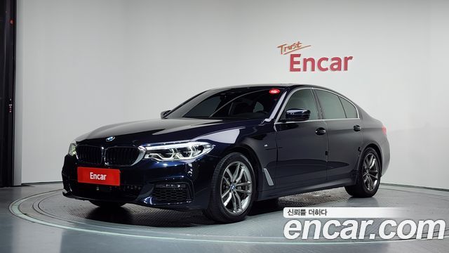 BMW 5-Series G30 520d M Sport Package Plus - фото 0