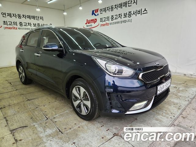 Kia Niro Prestige - фото 4
