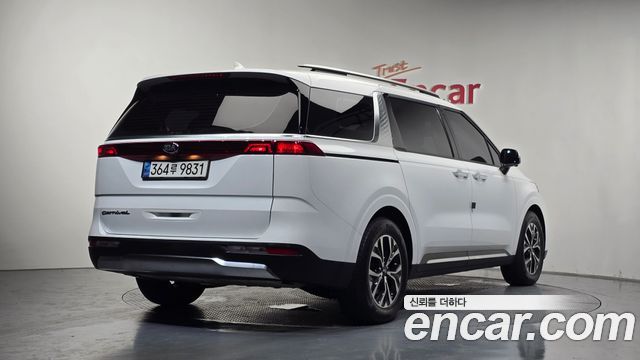 Kia Carnival 4-го поколения 9-Seater Noblesse - фото 1