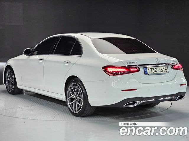 Mercedes-Benz E-Class W213 E220d 4MATIC Exclusive - фото 3