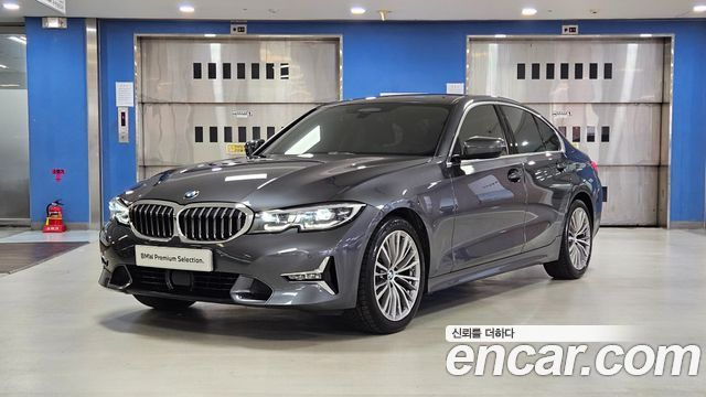 BMW 3-Series G20 320i Luxury - фото 0
