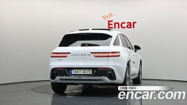 Genesis GV70 2.5T Gasoline 2WD - фото 2