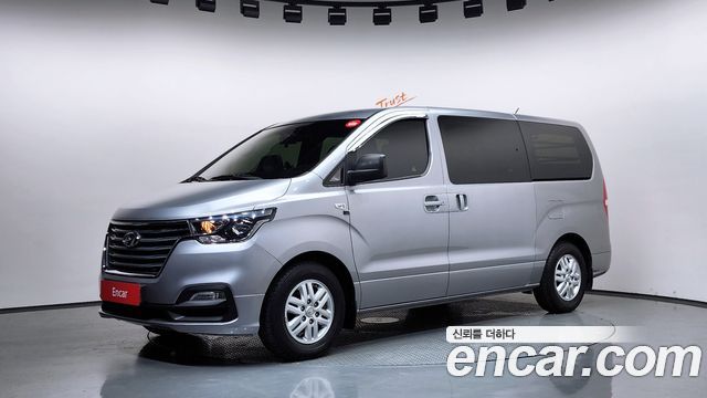 Hyundai Starex Новый Van 5-Seater Smart - фото 0