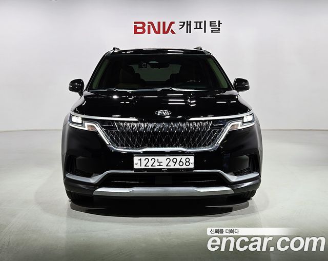 Kia Carnival 4-го поколения 9-Seater Prestige - фото 1
