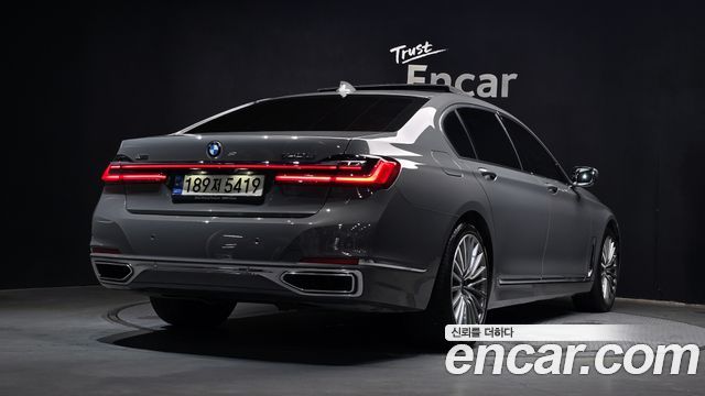 BMW 7-Series G11 740Li xDrive Design Pure Excellence - фото 1