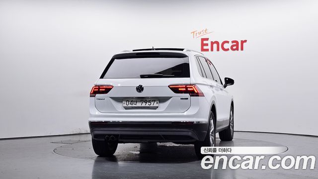 Volkswagen Tiguan 2-го поколения 2.0 TDI 4Motion Prestige - фото 3