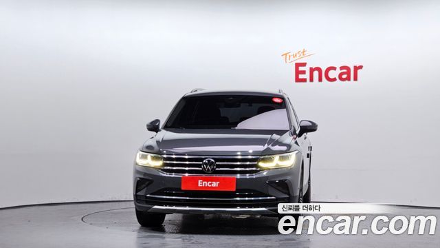 Volkswagen Tiguan 2-го поколения 2.0 TDI Premium - фото 2